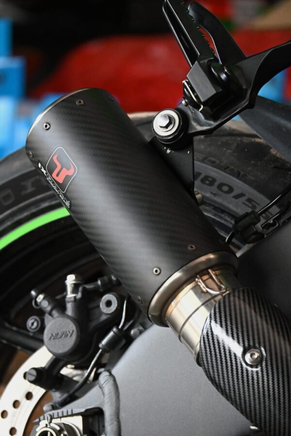 Ixil DC1 Slip-on End Can Refurbished Exhaust
