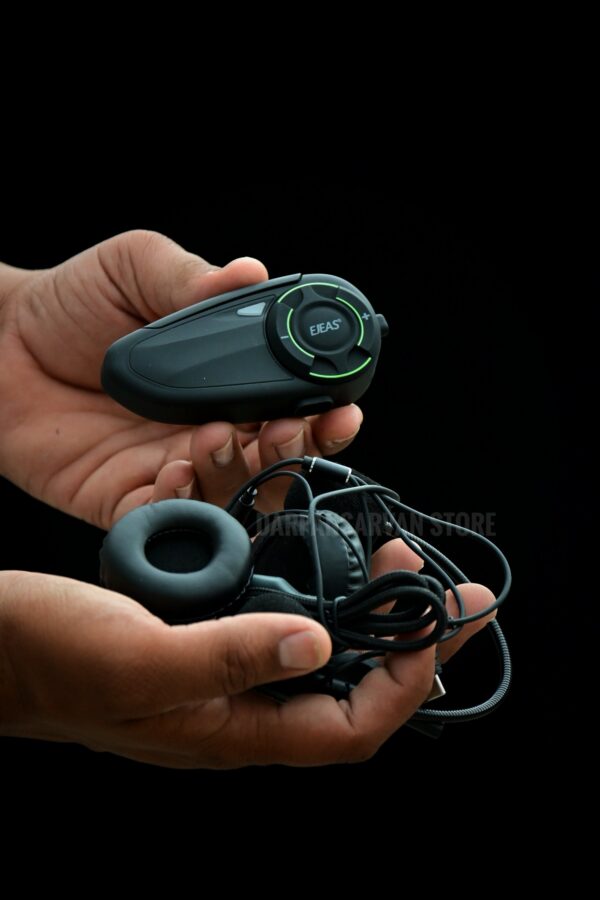 EJEAS Q8 Motorcycle Bluetooth Intercom | Mesh 3.0 | 6 Riders Group Talk | 1KM Range | Helmet Communication System