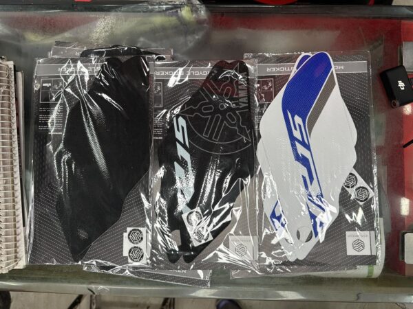 Thigh Pad Tank Grips For Yamaha R15M/V4 Premium